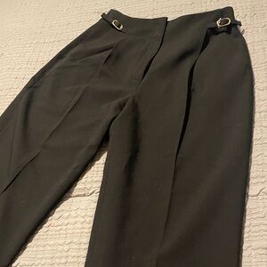 Woman’s Abercrombie High waisted black pants size 27. Never worn.